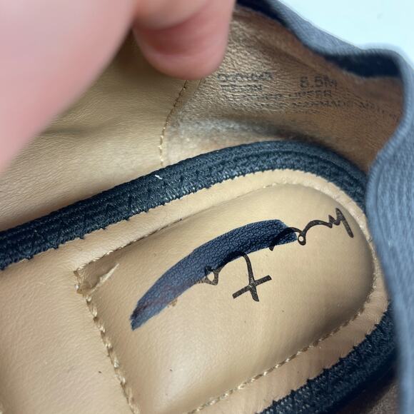 Me Too Women's Black Leather Reign Flat Nappa Size 8.5M - Picture 8 of 15